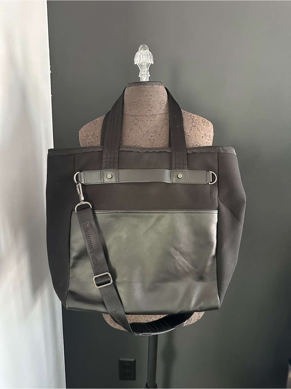 Lululemon Urban Oasis Tote
